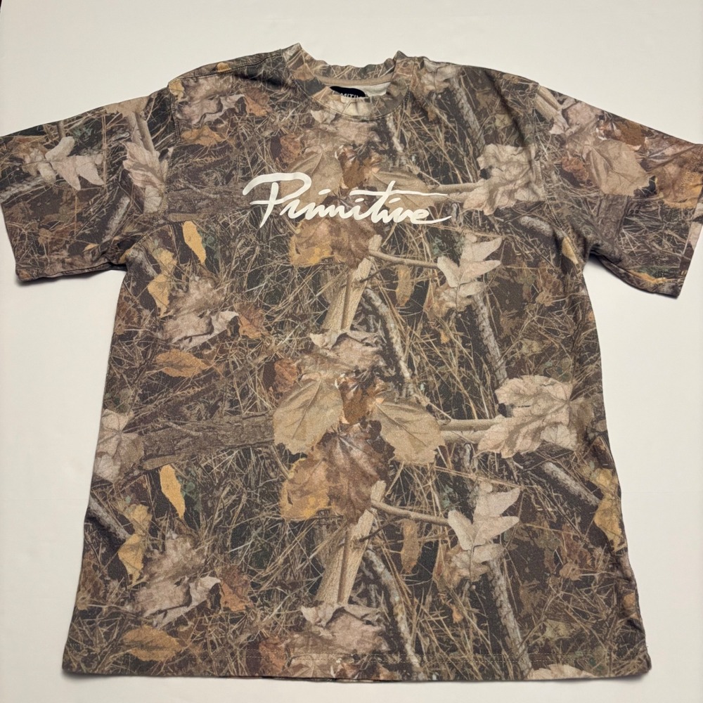 Primitive T-Shirt Men Large Brown Real Tree Camo Script Logo Short Sleeve Tee